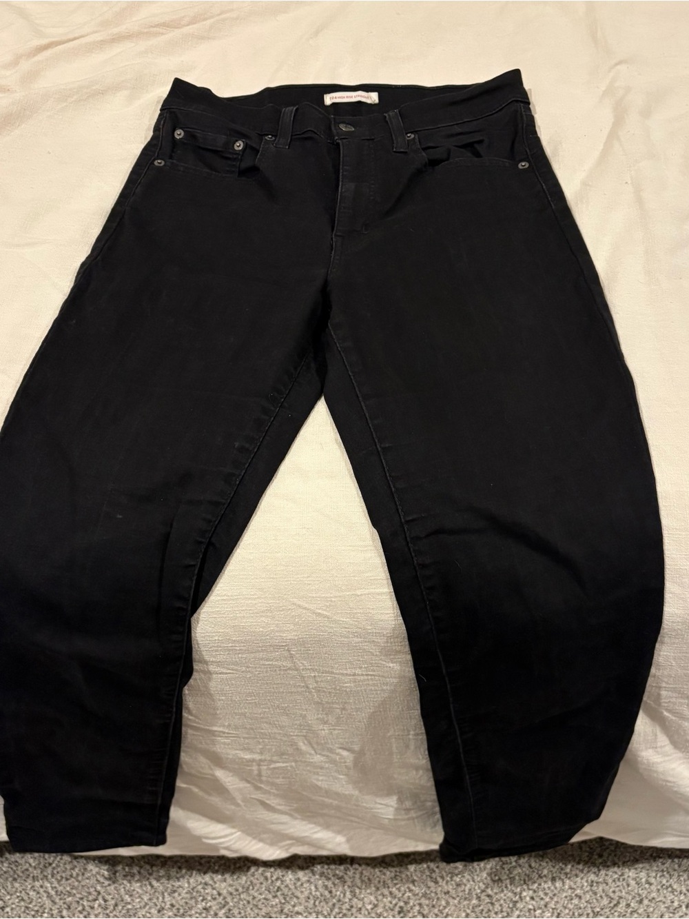 Levi's Women's Straight Leg Jeans in Black